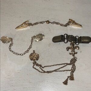 Lot 4 Vintage Sweater scarf clips pins